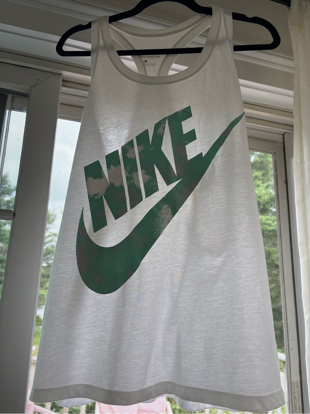 NIKE RACER BACK WHITE TANK TOP SIZE LARGE